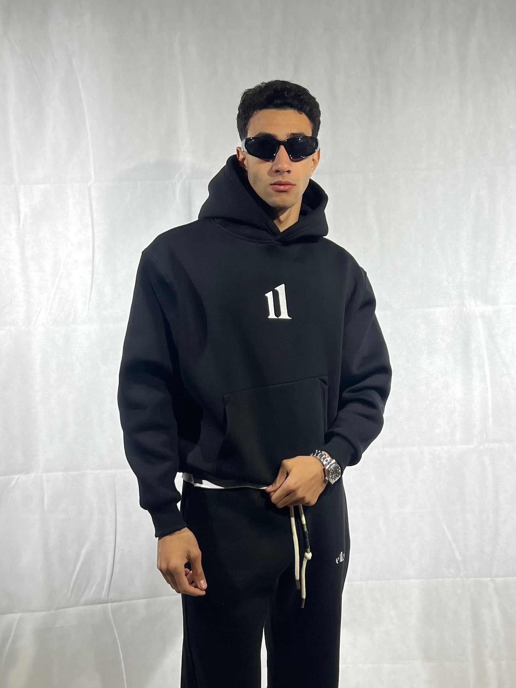 Hoodie “11” black